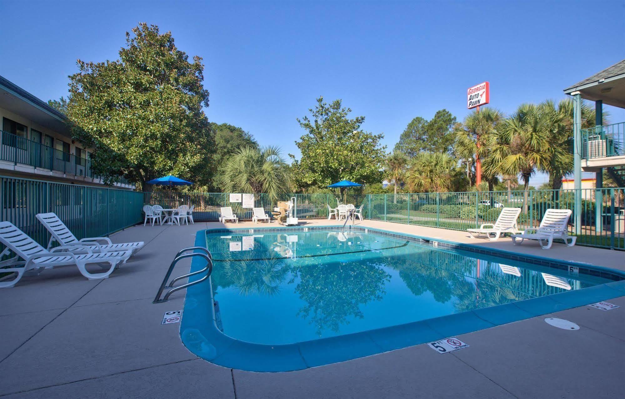 Motel 6-Valdosta, Ga - University Екстериор снимка